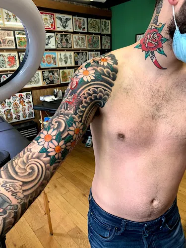 Sagrado Corazón Tattoo & Piercing Santiago De Compostela