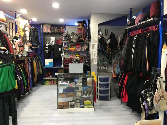 Skandalo - Tienda de piercings y tatuajes en Logroño