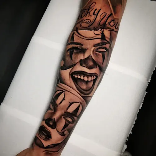 The Last Monkey Tattoo & Piercing - Leioa