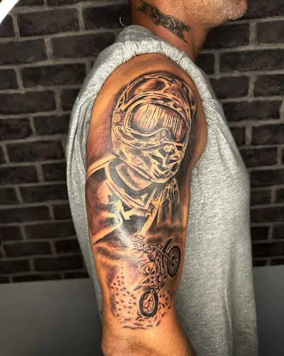 Antattoo Torrevieja Tattoo y Piercings