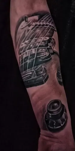 Carlos Canales Tattoo - Arévalo
