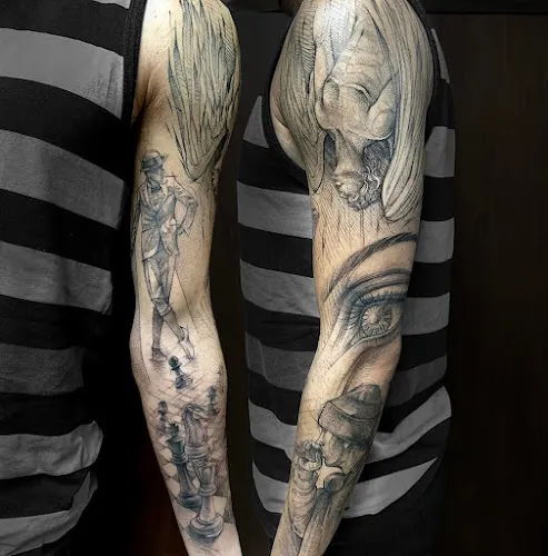 La Mano Zurda - Tattoo since 2008.