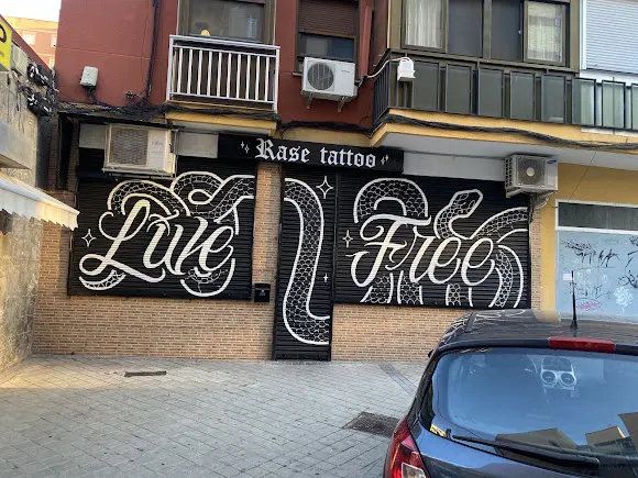 Livefree Tattoo