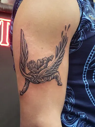 Tatto Black Line