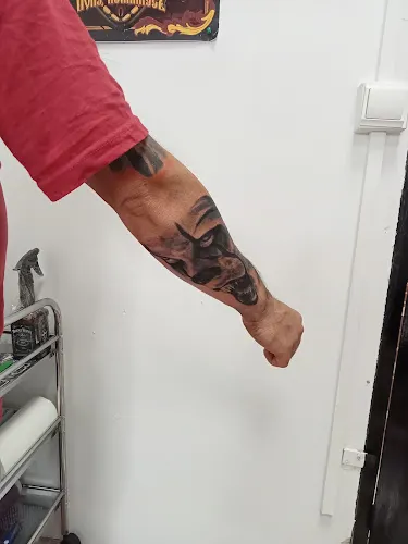24Tattoo - Estudio de tatuajes en Cazalla de la Sierra