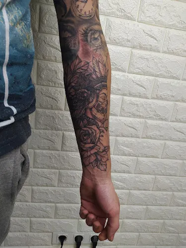 La Urraca Tattoo