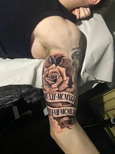 Dogsville Tattoo Saloon - Cunit
