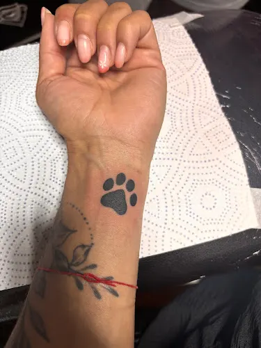 Reyes Ink tattoo studio