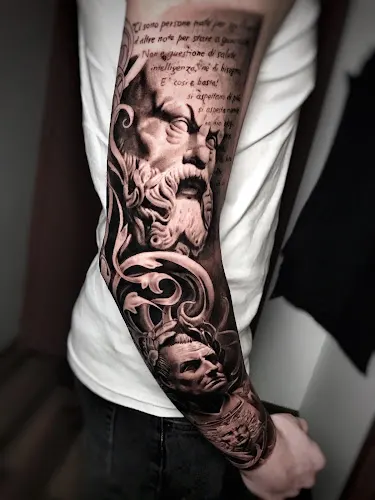ZIAN TATTOO | Tattoo | Piercing | Eliminación de tatuajes | El Masnou, Barcelona - Santa Coloma de Gramenet