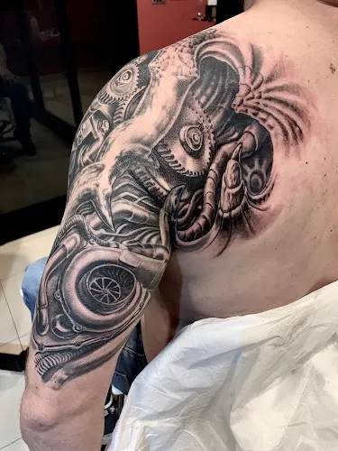BLACK INKSIDE TATTOO STUDIO