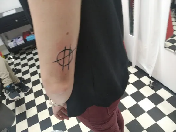 77th Ink Tattoo Studio