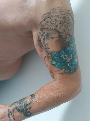 SUMMIT INK Tattoo · Piercing · Láser - Malgrat de Mar