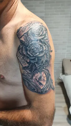 HIGH PRESSURE CUSTOMS TATTOO & AIRBRUSH - El Casar