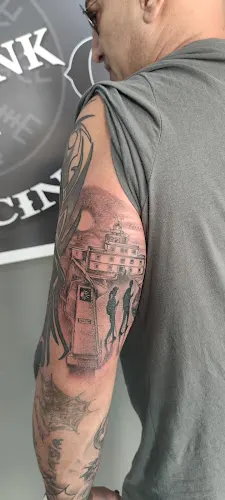 Vikinkg Tattoo & Piercing - Vila-real