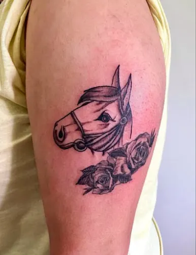 Pura Línea Tattoo & Piercing - Ciudad Real