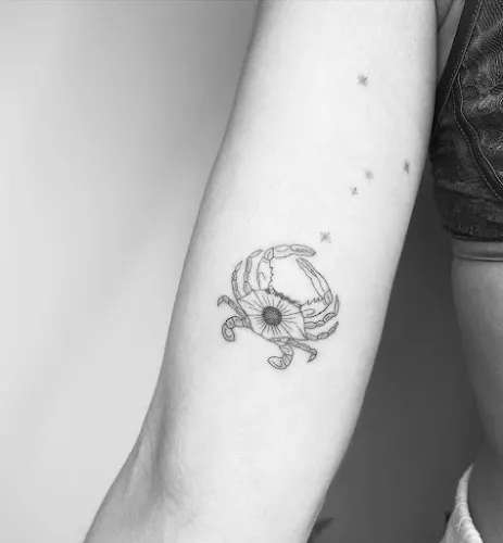 FANTASY HORN TATTOO