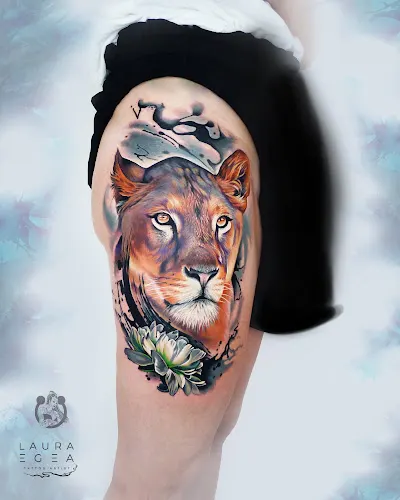 Musa Tattoo -Tatuajes y Piercings en Cuenca - Estudio de tatuajes en Cuenca