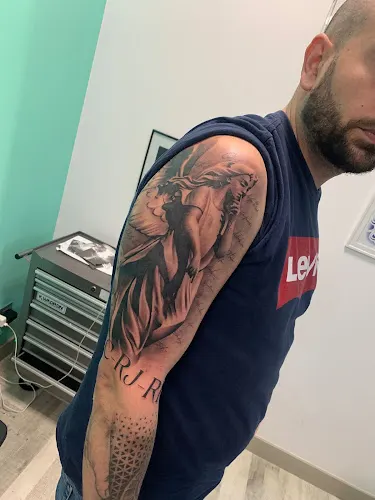PIEL Y TINTA TATTOO STUDIO