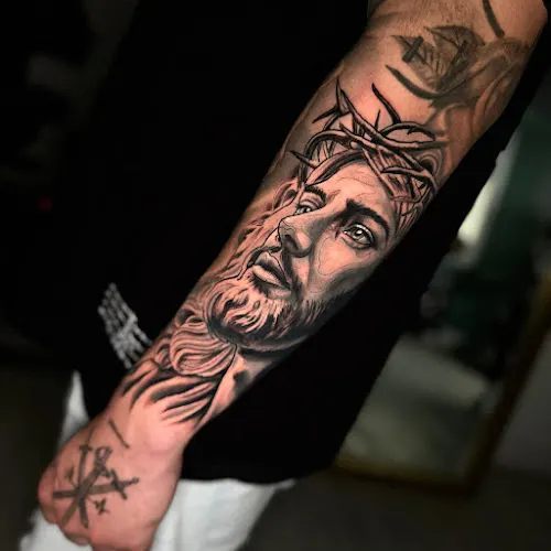La Mano Zurda - Tattoo since 2008.