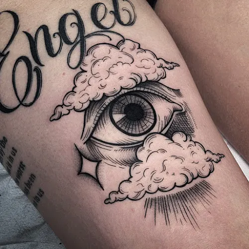 Santa Venus Tattoo Studio