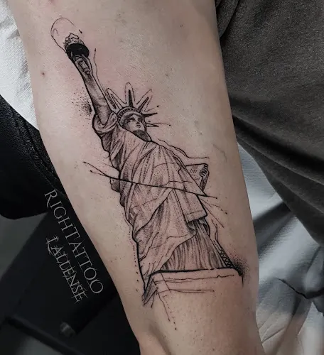 RIGHTATTOO