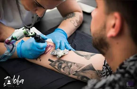 Monkeys tattooshop & barber