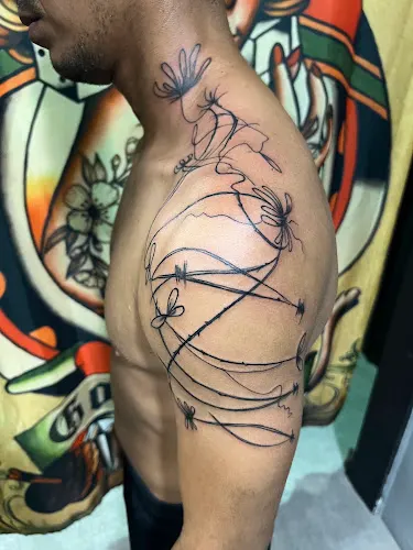 Elemental Tattoo & Piercing - Mao