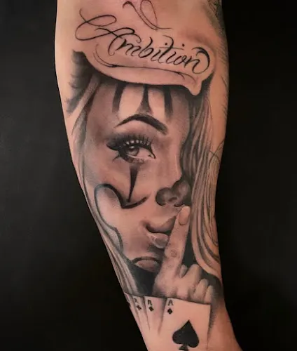 Mala mía tattoo studio