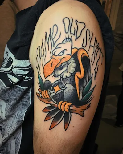 Barber & Tattoo Distrito D.F - Estudio de tatuajes en Redondela