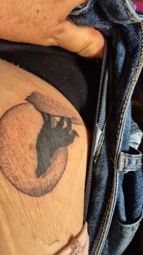 Desprecio Tattoo Piercing