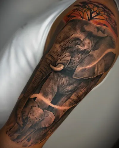 ALIENS TATTOO