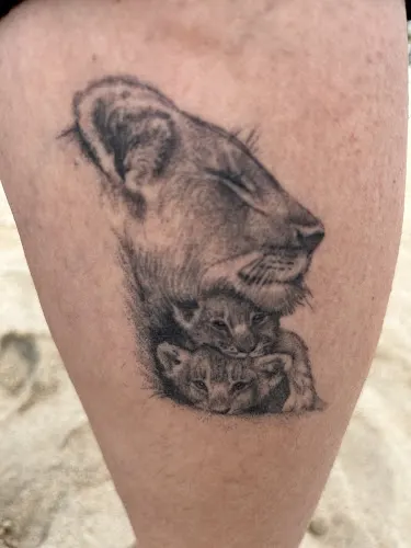 BLACKBIRD TATTOO STUDIO