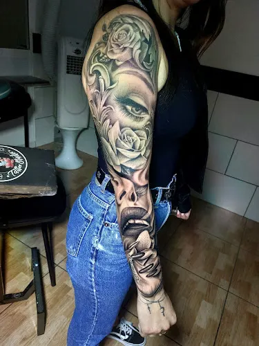 Clandestino Tattoo Studio