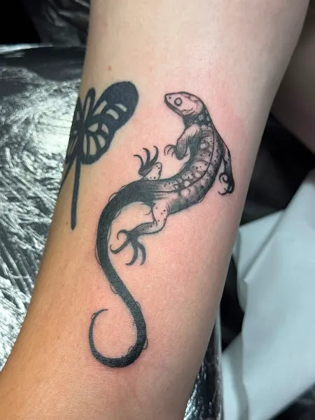 Pacha Stone Tattoo & Piercing