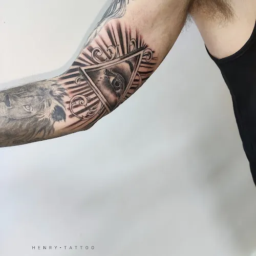 EL ARTE MÁS FINO | Henry tattoo