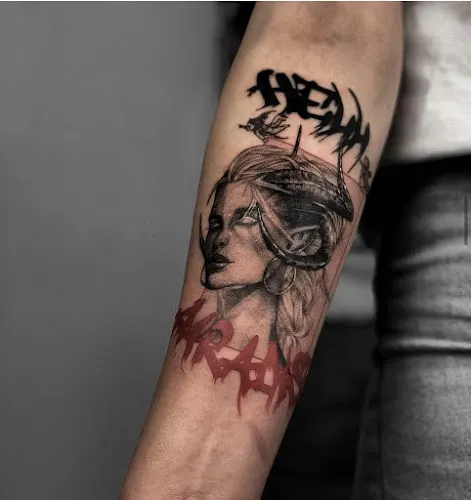 VeAn Tattoo and Piercing