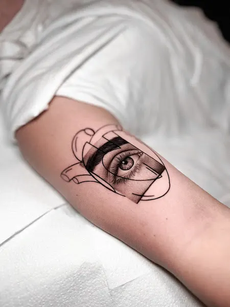Julio Medina tattoo - Estudio de tatuajes en Cádiz - foto 2
