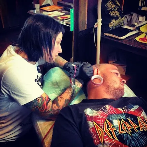 Clockwork Tattoo & Piercing Studio - Estudio de tatuajes en Barakaldo