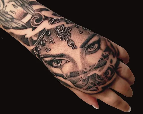 Tatto & Piercing Amor de Madre