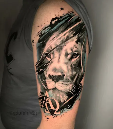 Liebre de marzo tattoo - Zaragoza