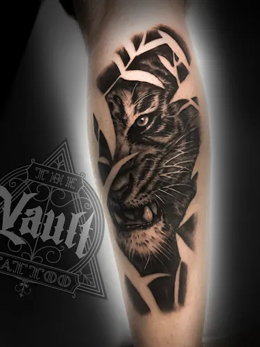VAULT TATTOO ZARAGOZA - Zaragoza