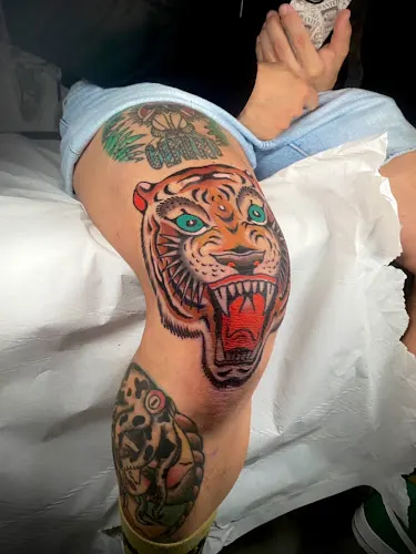 Neils Tatuaje Tradicional - Estudio de tatuajes en Santiago de Compostela