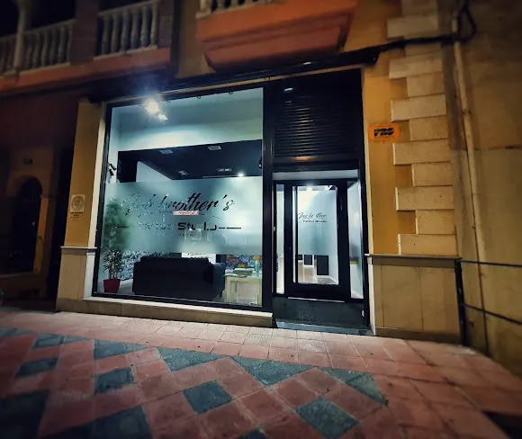Arturo López tattoo studio
